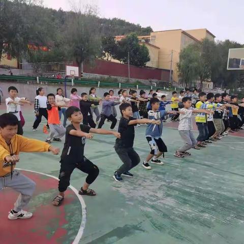 多彩社团展风采，落实“双减”促成长——二龙乡中心小学课后服务之【武术社团】