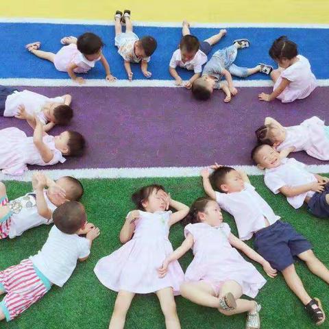 西岩福乐幼儿园“庆六一”文艺汇演邀请函