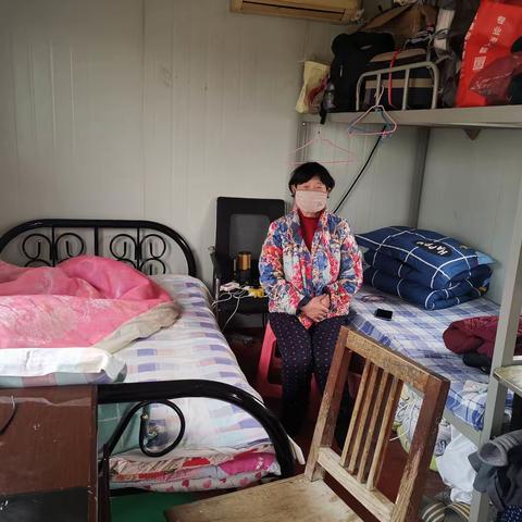 抗疫一线  |  她笑的像花儿一样！