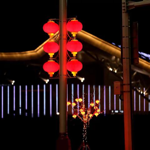 美轮美奂的潍坊高铁北站之夜