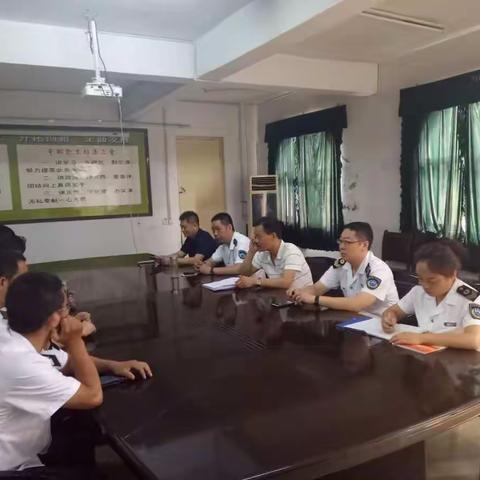 修武县卫生计生监督所党支部组织“开展党章学习，改进工作作风”为主题的党员活动日