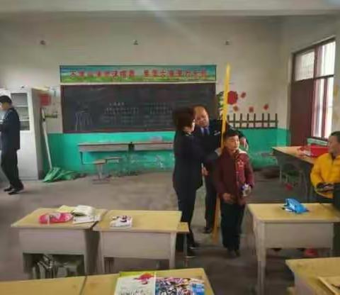 焦作市卫生计生监督局对我县学校卫生双随机工作开展情况进行督导
