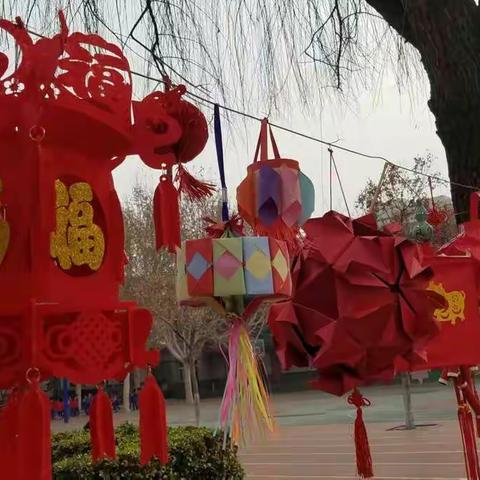 绚彩作品展，扮靓风华园    一一时代风华寒假实践活动作品展