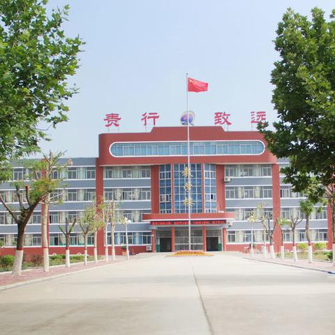 家校沟通筑桥梁     责任教育暖人心——庆云二中八年级组家访进行中