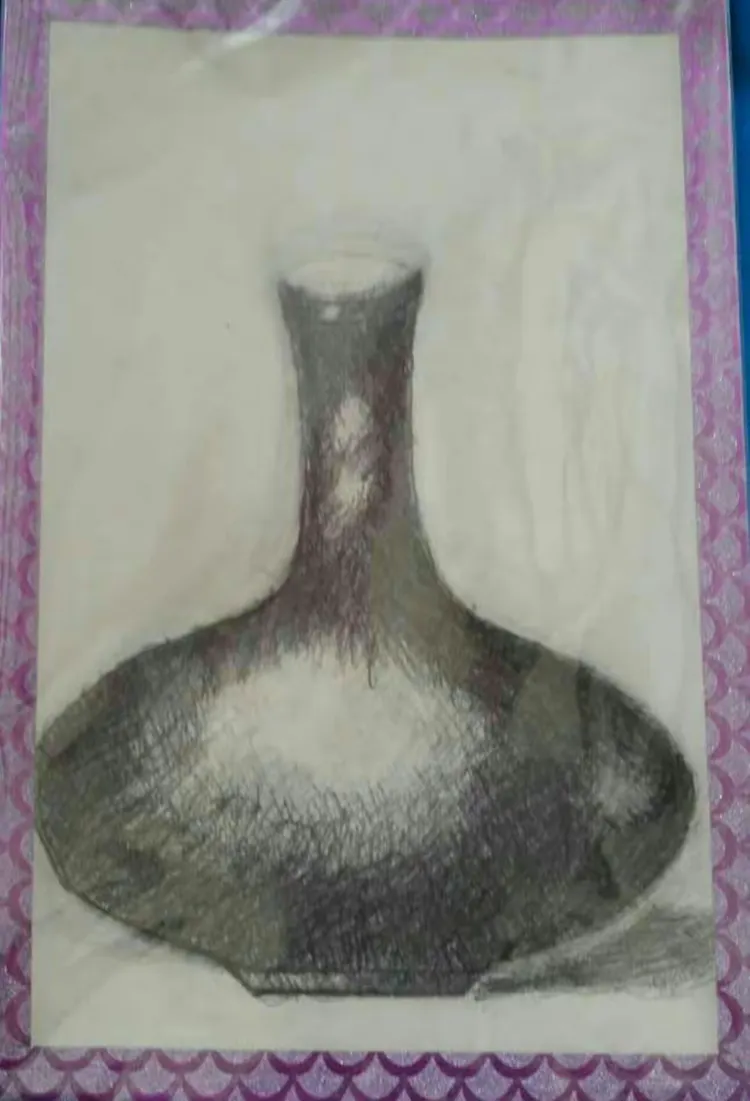 《素描花瓶》 写于2015年3月