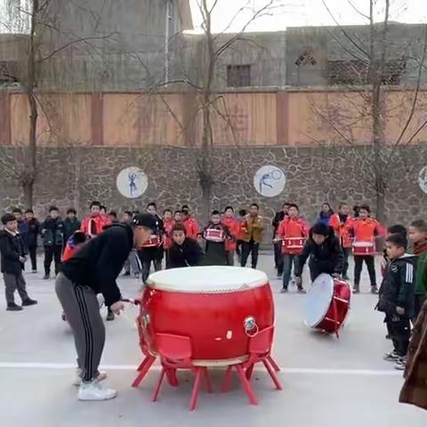 “体育成就梦想    运动燃烧激情”——达板镇甘崔小学学生冬季运动会纪实