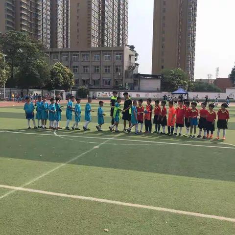 【巨龙小学体育动态】瀍河区U9年组“区长杯”足球比赛