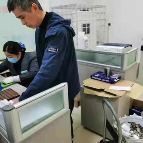 硬币虽小，彰显服务之大