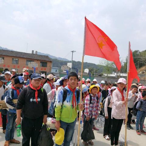 我们和春天有个约会 ——记双河完小野炊