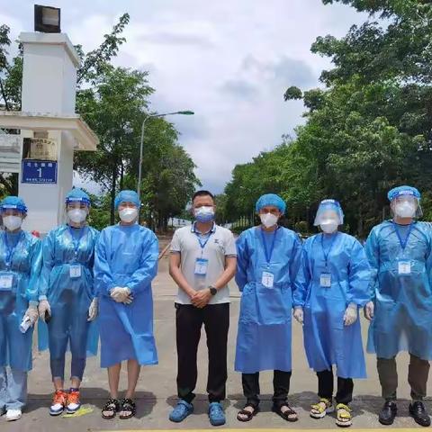 市政务服务中心党支部开展“扫楼行动”助力疫情防控主题党日活动