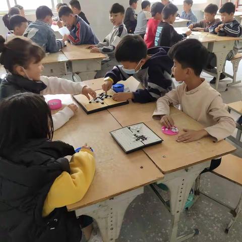 乐在棋中 —— 宁陵县第三实验小学五子棋社团