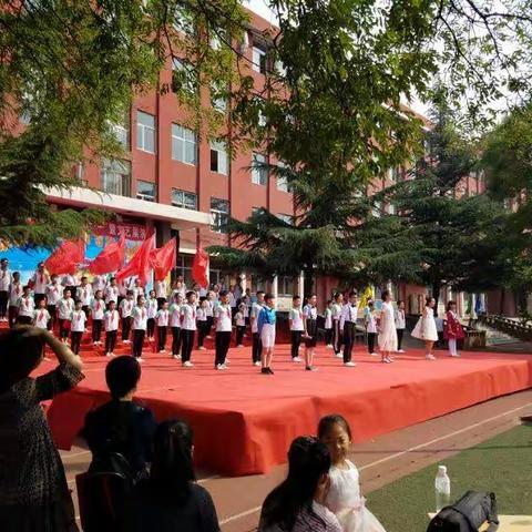 快乐童年，放飞梦想