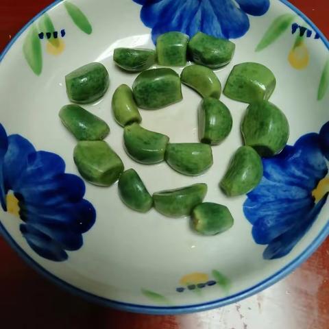 制作腊八蒜         濮阳市实验小学       五年级一班              张天宇