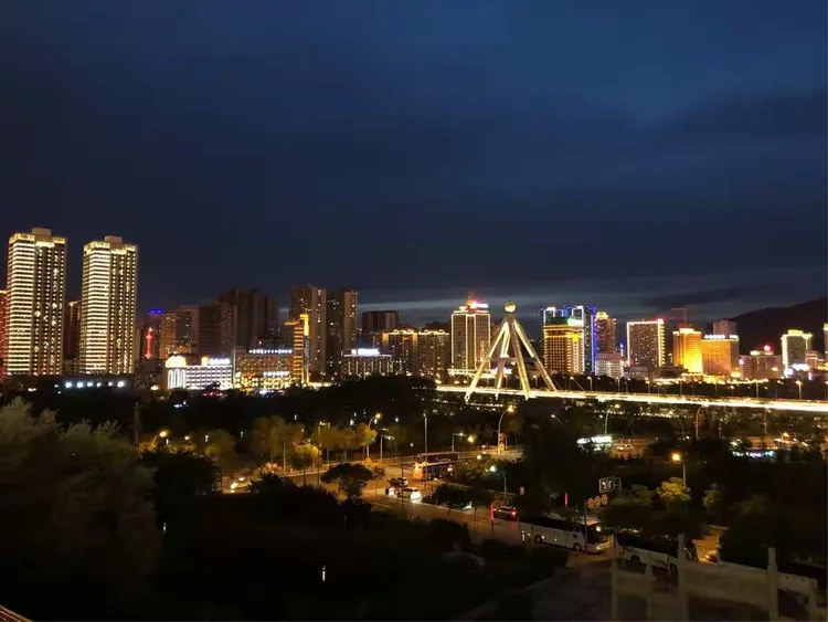 大美青海、中国夏都。