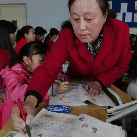 第五小学上下齐心抓教学