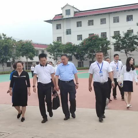 云南师范大学附属小学与磨憨中心小学共建启动签约仪式