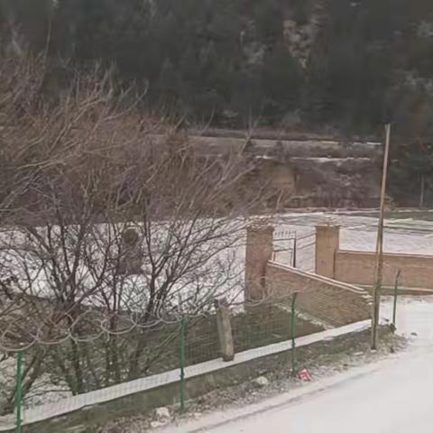 迭部生态建设管护中心辖区降小雪