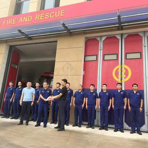 “八一”前夕张村镇副书记刘扬一行人到张村消防救援站慰问全体指战员