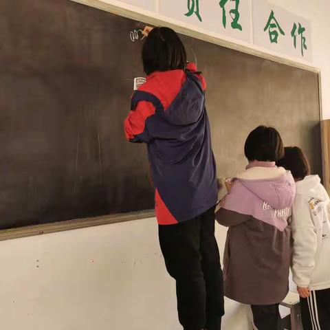 七星中学七（4）班鉴镜小队学雷锋活动