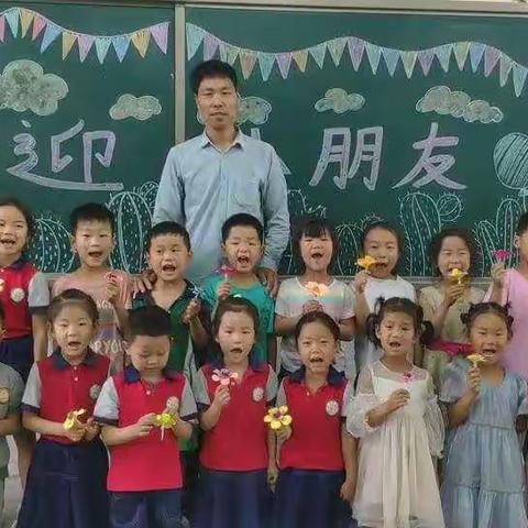 走进小学，大班幼儿参观小学活动