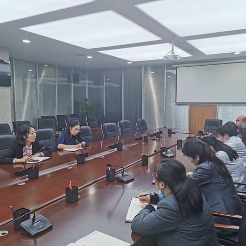 【航天基地人社局】规范窗口服务，提升群众满意度