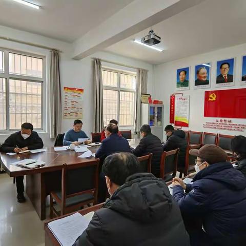 县财政局传达县委常委会扩大会议和县“两会”精神