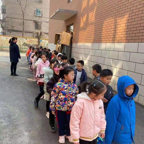活力课间操  强健少年身——我们的校园生活之大课间活动篇