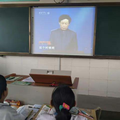 向专家学习怎么读书――罗安子小学借助网络开展专家导读活动