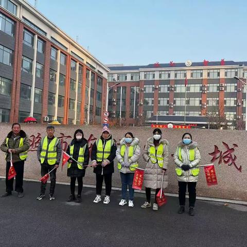 古城小学五年级二班家长护路队