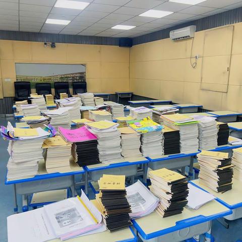 凝心聚力抓常规 严勤细实促成长-翟庄中心小学教学常规检查纪实
