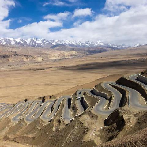 帕米尔高原上的天路