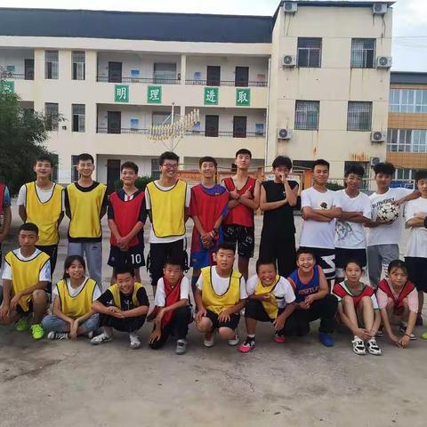 快乐的暑假，快乐的足球，党改宇足球工作室暑期足球托管服务