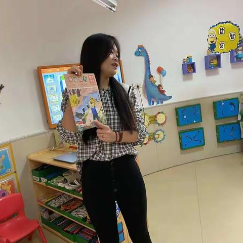 雁塔区嘉乐堡幼儿园家长助教活动