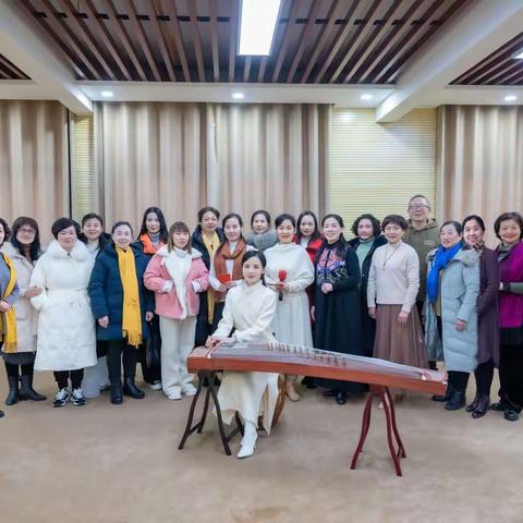 师生结“筝”情 同学“筝”情在，－－公安县老年大学，古筝三班第二学期期末总结