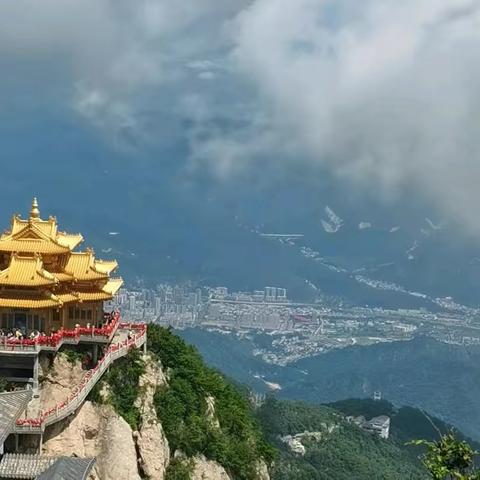 老君山及鸡冠洞游玩（天河大峡谷康养期间）