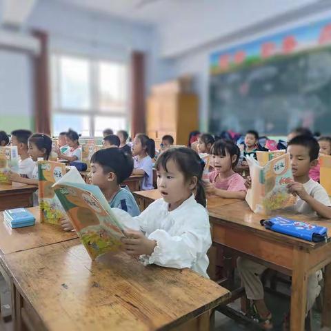 多彩课后服务   助力健康成长