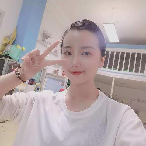 柳林县上海实验幼儿园教育集团·上青龙幼儿园《小英雄王二小》——艳艳老师