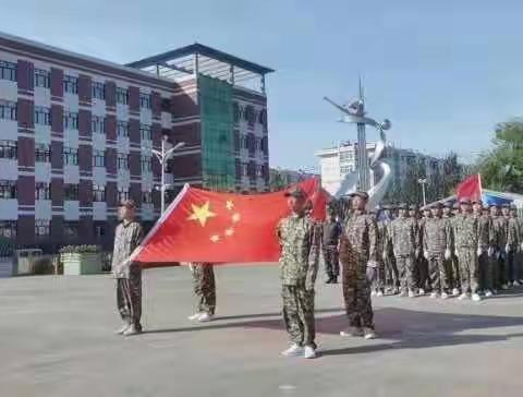 春风化雨，乐育栋梁拔地起；学海扬帆，喜看鲲鹏展翅飞                   ——克东二中新学期开学典礼记
