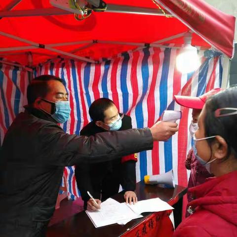 凤冈教育系统：党员干部争当“四员”在疫情防控紧要关头挺身而出