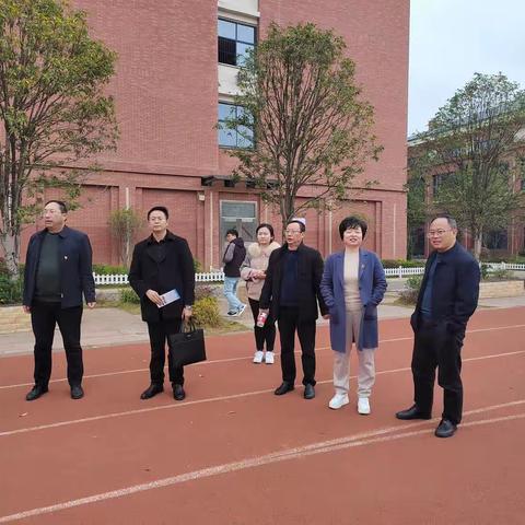 凤冈县教体系统赴遵义四中实验初中等学校参观学习铸牢中华民族共同体意识工作