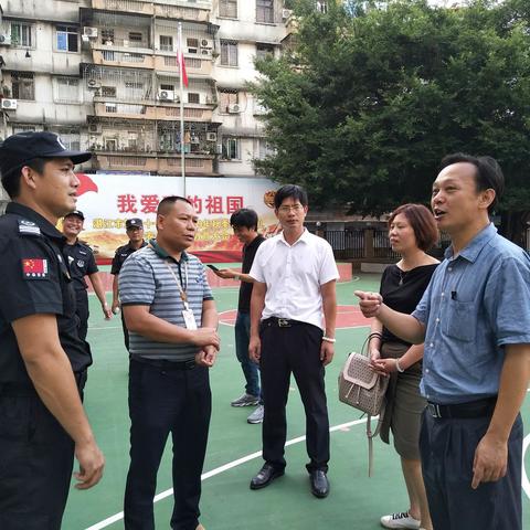 学安全知识，保师生平安。――市三十七小消防安全防暴实操演练