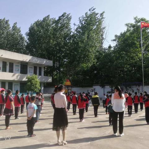 春暖花开，学子归来——记弦山闸山店小学的开学季。