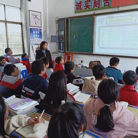 学习巾帼英雄，感受家国情怀