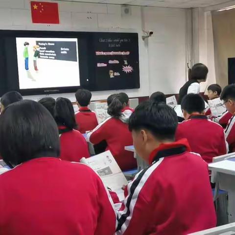 课堂展风采，听评促成长——小营小学英语参与听课教研活动