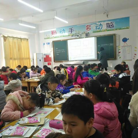 实验学校小学部举行复习课研讨活动