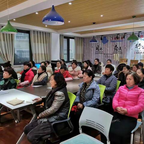 新时代是奋斗者的时代——守住底线，做传递爱与温暖的好老师