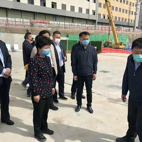 西安市政协史主席一行视察我公司承建的西安市经九路-陇海铁路立交工程