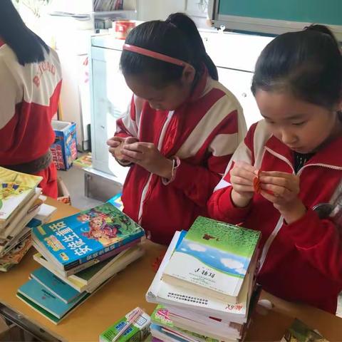贝小四四班手拉手献爱心之走进董家营小学