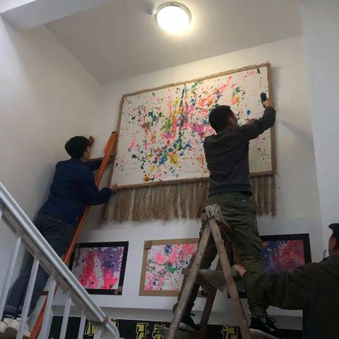 张主任和小刚的故事