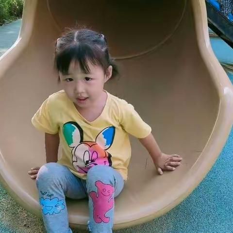 女儿的幼儿园生活